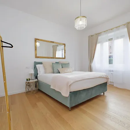 Graceful Near St Peter Metro 100 Mt Rom