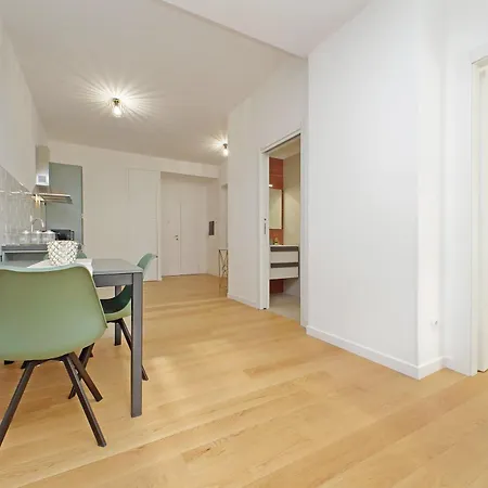 Graceful Near St Peter Metro 100 Mt *